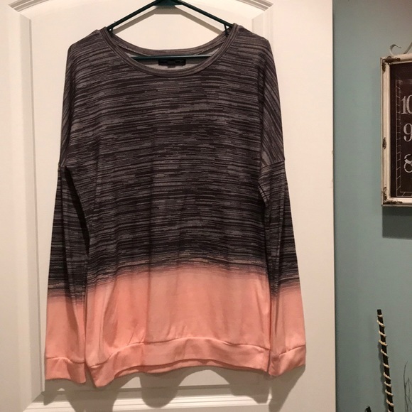 Mason + McKenzie women’s medium sweatshirt - Picture 1 of 5